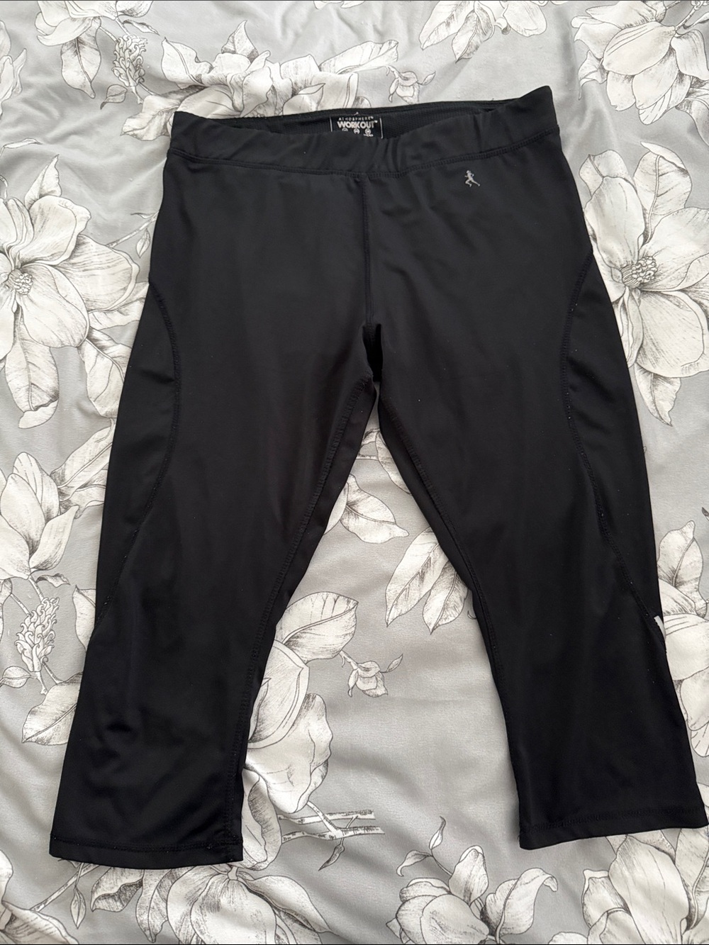 Primark Atmosphere Black Woman's Capri Performance Leggings